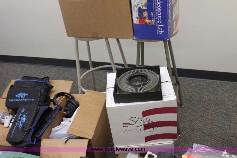 image for item A7301 Assorted electronics