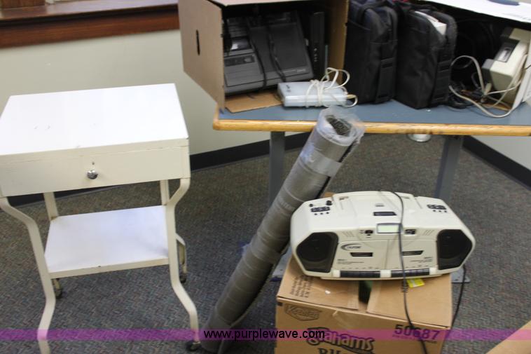 image for item A7301 Assorted electronics