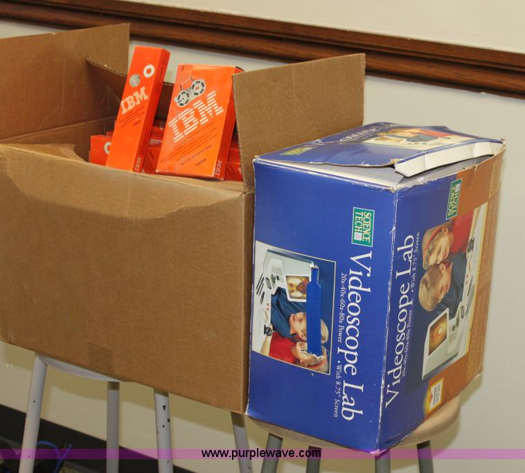 image for item A7301 Assorted electronics