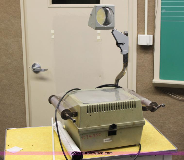 image for item A7303 (30) student desks with chairs