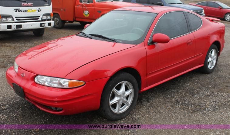 image for item A7306 2001 Oldsmobile Alero GL