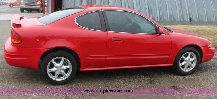 image for item A7306 2001 Oldsmobile Alero GL