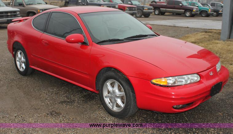 image for item A7306 2001 Oldsmobile Alero GL