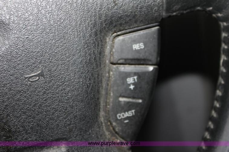 image for item A7307 2004 Ford Explorer XLT SUV