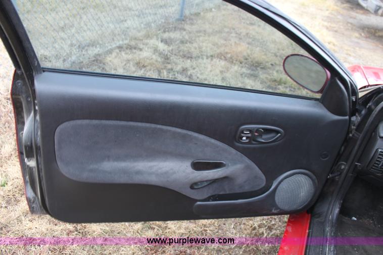 image for item A7308 2001 Saturn SC2