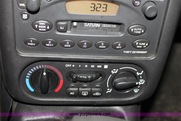 image for item A7308 2001 Saturn SC2