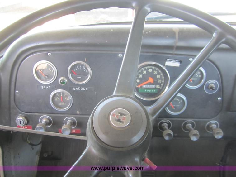 image for item B5660 1970 International Loadstar 1600 truck cab and chassis