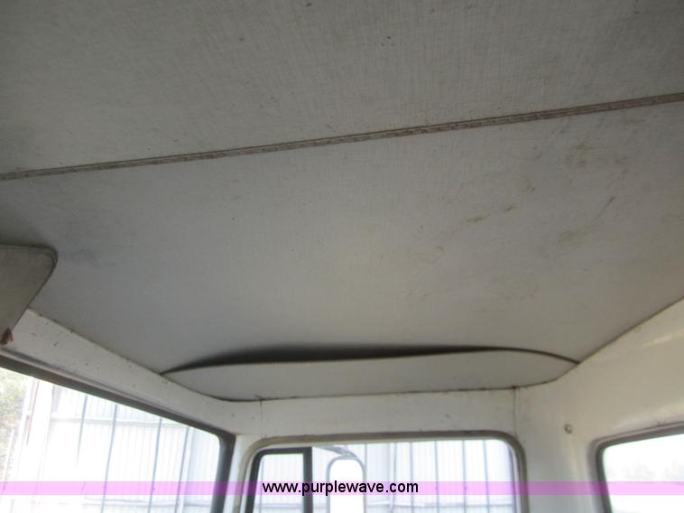 image for item B5660 1970 International Loadstar 1600 truck cab and chassis