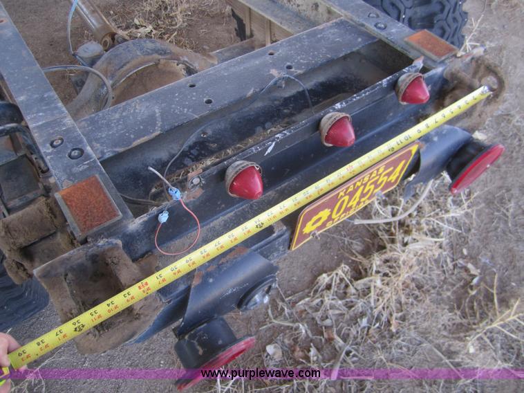 image for item B5660 1970 International Loadstar 1600 truck cab and chassis