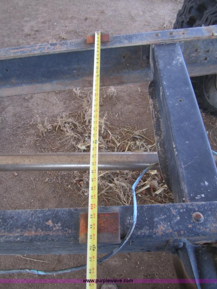 image for item B5660 1970 International Loadstar 1600 truck cab and chassis