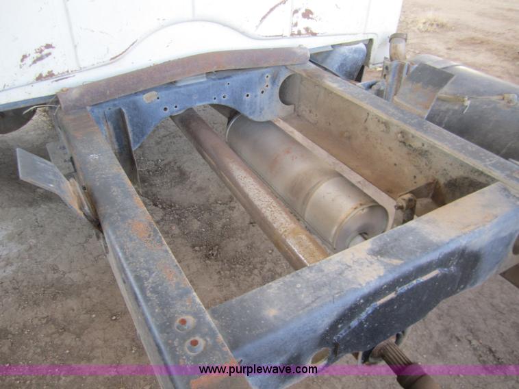 image for item B5660 1970 International Loadstar 1600 truck cab and chassis