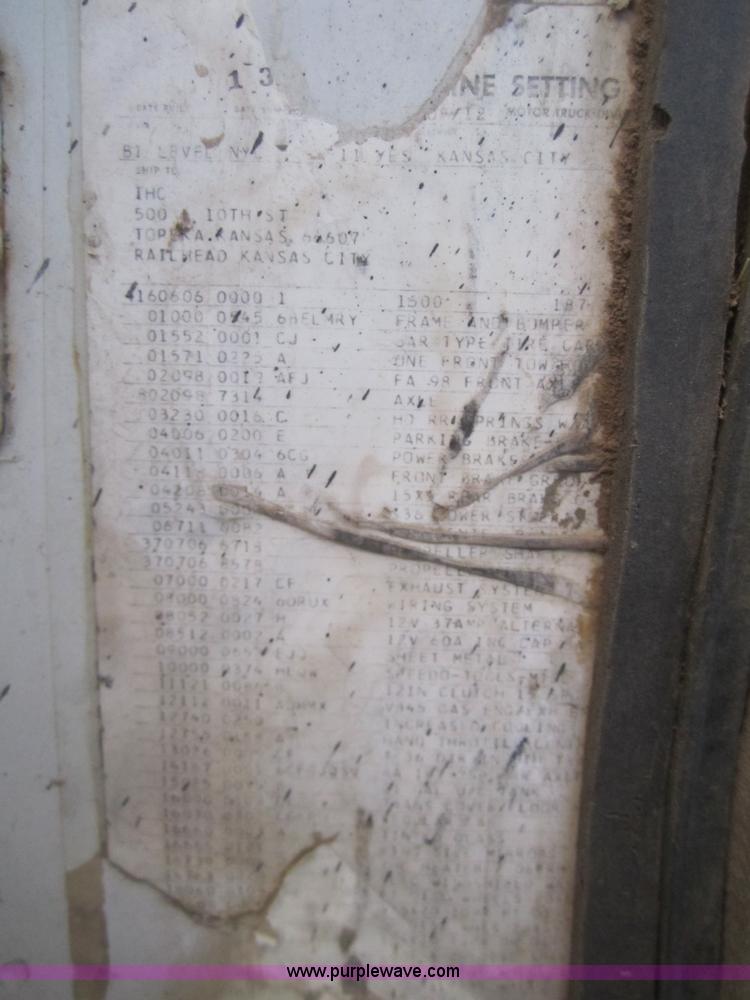 image for item B5660 1970 International Loadstar 1600 truck cab and chassis