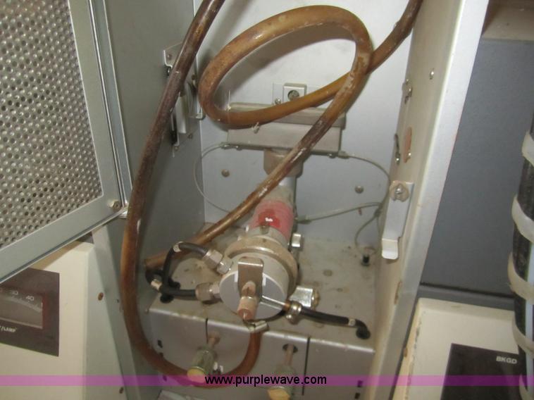 image for item B5662 Perkin Elmer 460 atomic absorbtion spectrophotometer