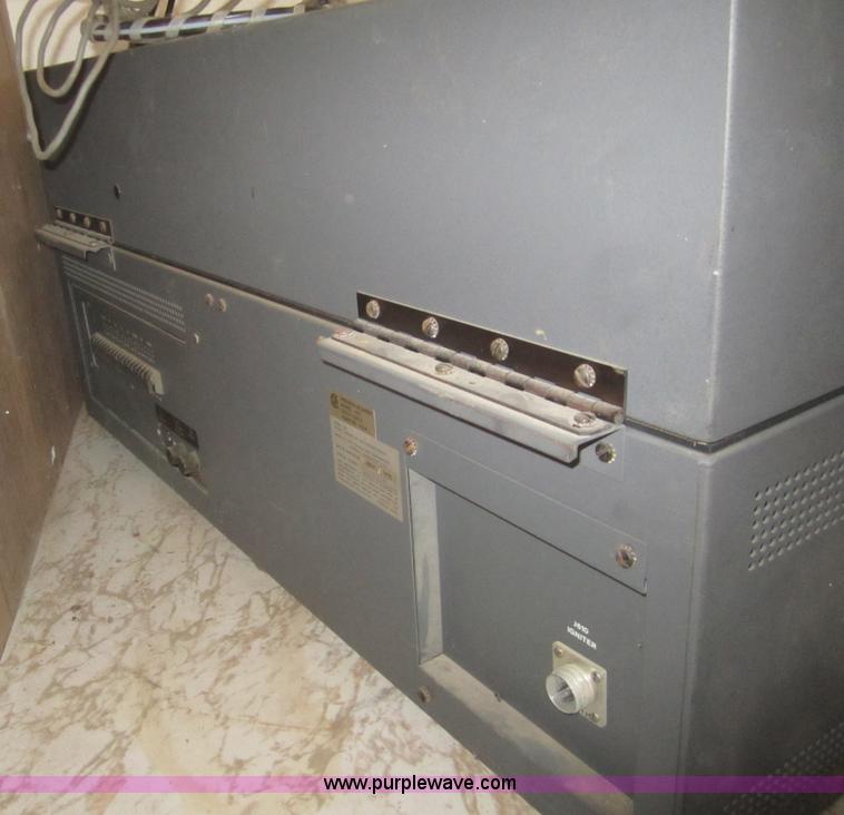 image for item B5662 Perkin Elmer 460 atomic absorbtion spectrophotometer