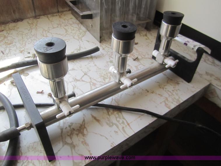 image for item B5664 Gast vacuum pump/vac