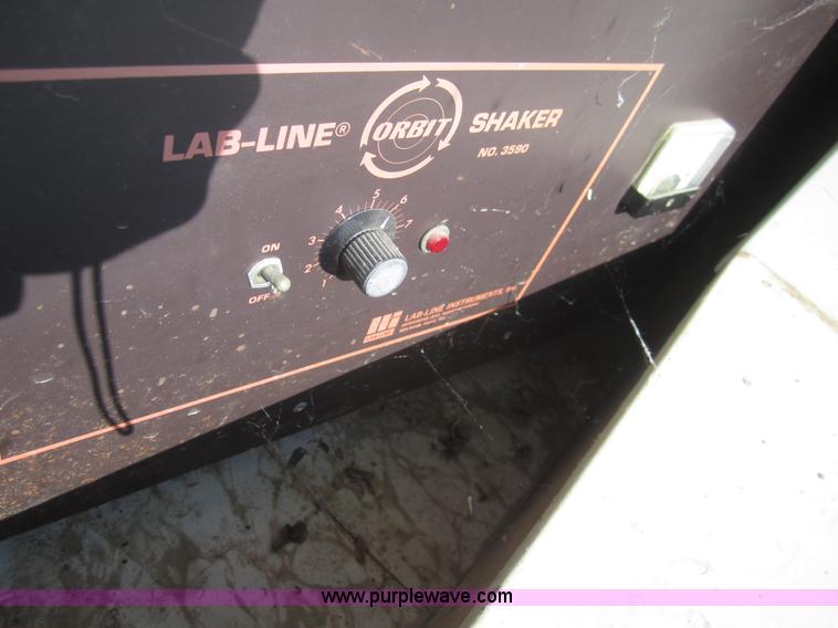 image for item B5665 (2) shakers