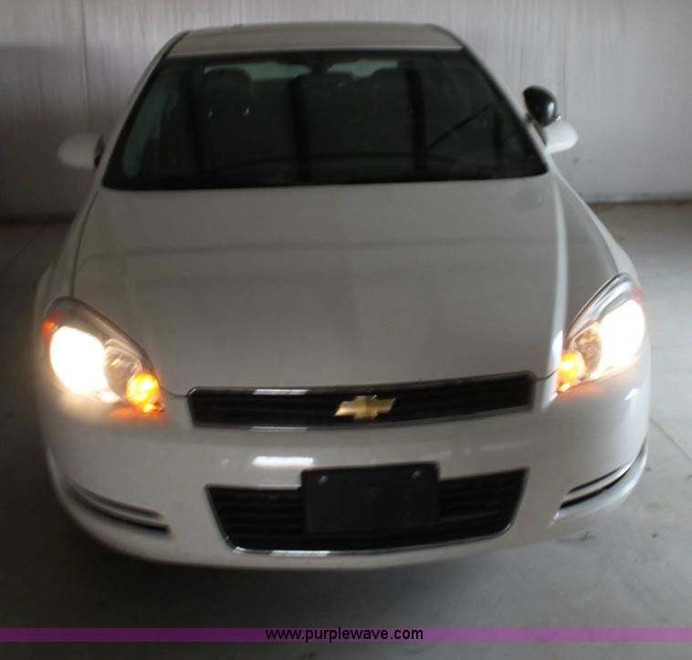 image for item B8958 2007 Chevrolet Impala Police