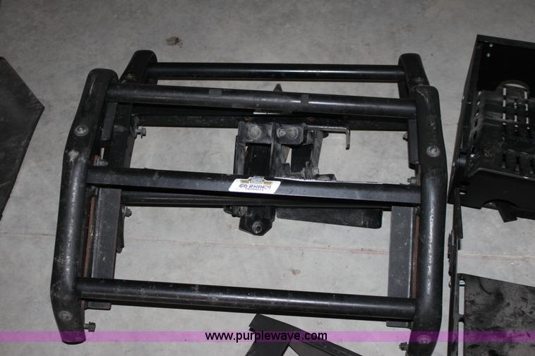 image for item B8961 Assorted automotive accessories