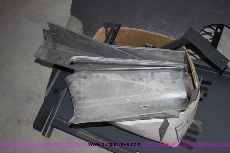 image for item B8962 Police cage