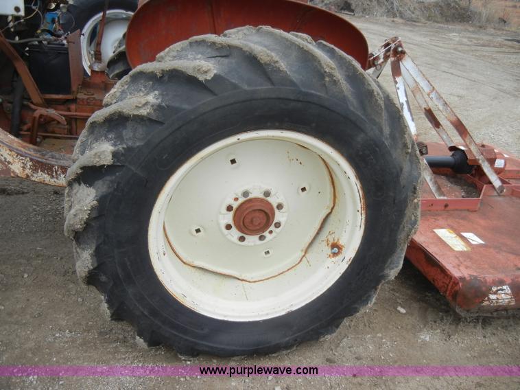 image for item C4003 International 600 tractor