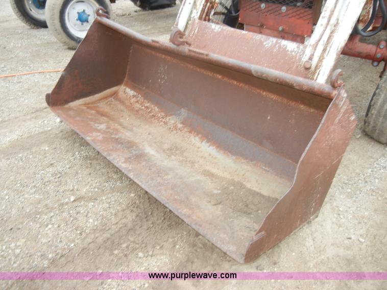 image for item C4003 International 600 tractor