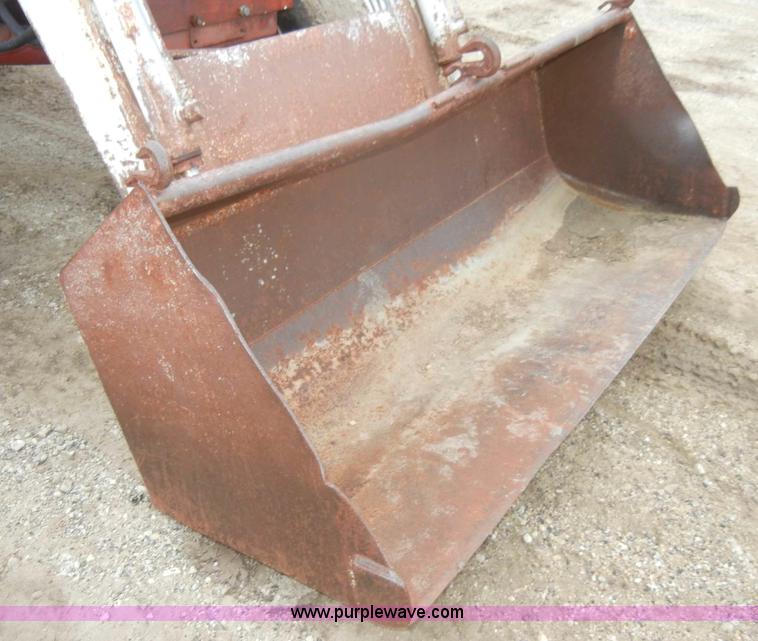 image for item C4003 International 600 tractor