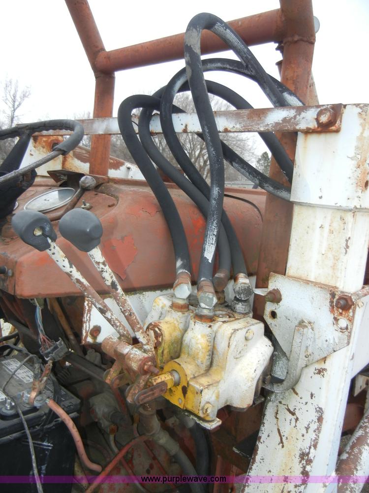 image for item C4003 International 600 tractor