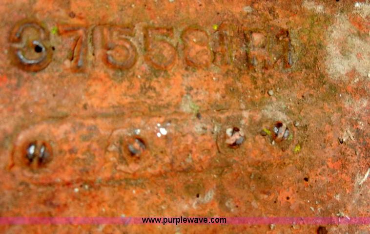 image for item C4003 International 600 tractor