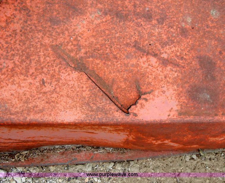 image for item C4003 International 600 tractor