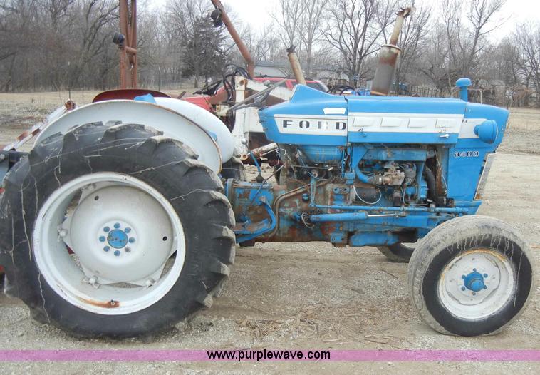 image for item C4004 Ford 3400 tractor