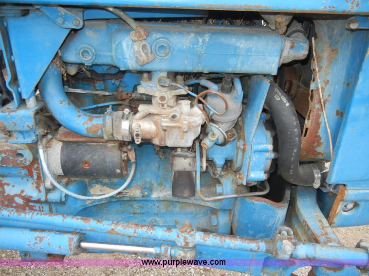image for item C4004 Ford 3400 tractor