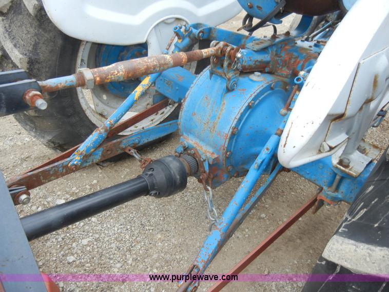 image for item C4004 Ford 3400 tractor