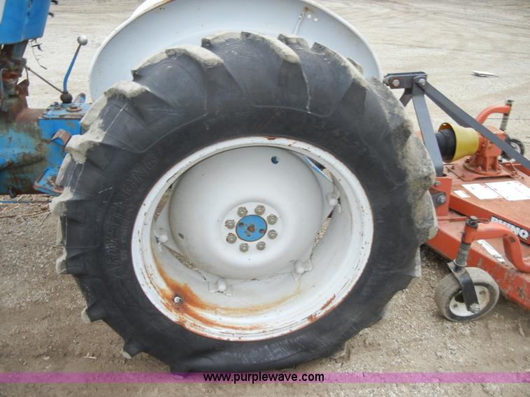 image for item C4004 Ford 3400 tractor