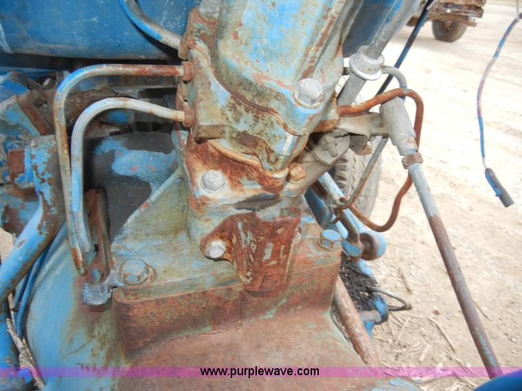 image for item C4004 Ford 3400 tractor