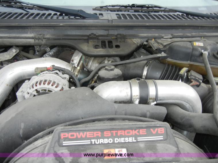 image for item C4005 2004 Ford F350 XL Super Duty pickup truck cab and chassis