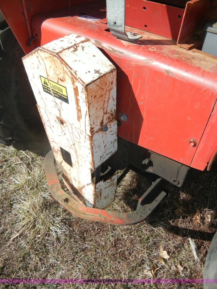 image for item C4026 International 184 tractor