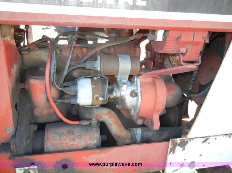 image for item C4026 International 184 tractor