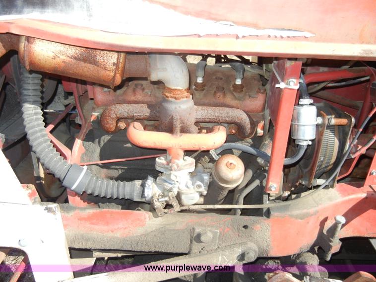 image for item C4026 International 184 tractor