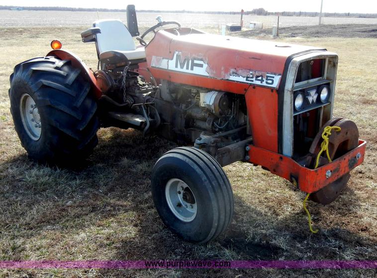 image for item C4027 Massey-Ferguson 245 tractor
