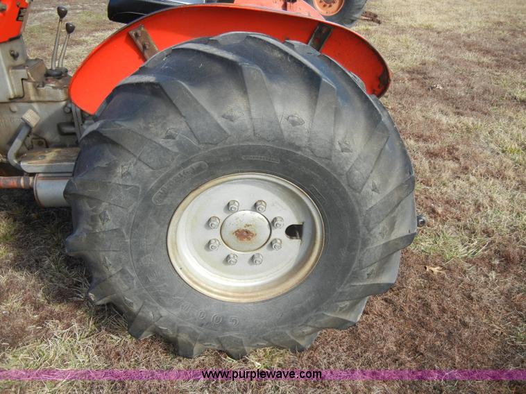image for item C4027 Massey-Ferguson 245 tractor