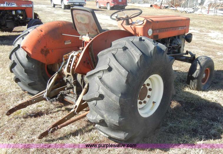 image for item C4028 Massey-Ferguson 135 tractor