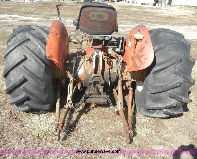 image for item C4028 Massey-Ferguson 135 tractor