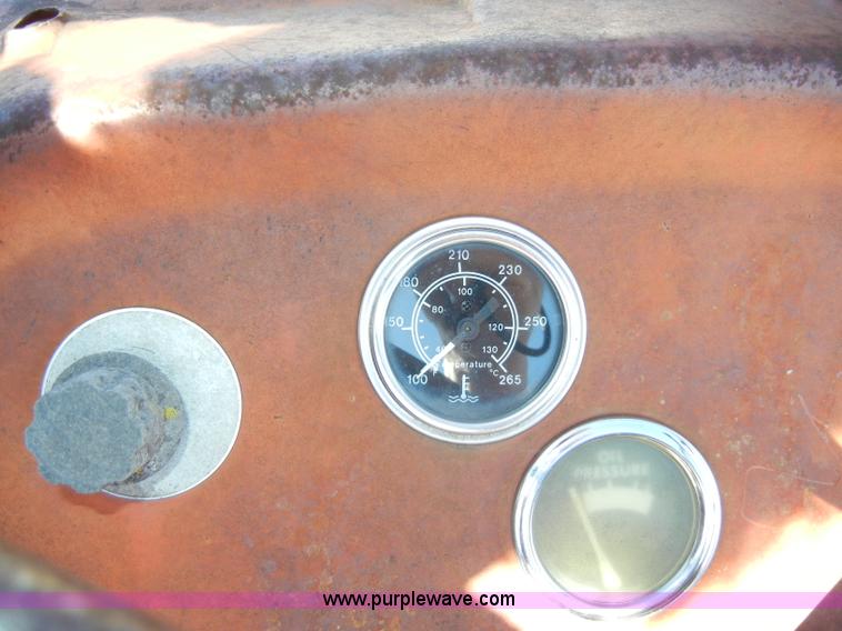 image for item C4028 Massey-Ferguson 135 tractor