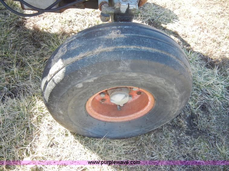 image for item C4028 Massey-Ferguson 135 tractor