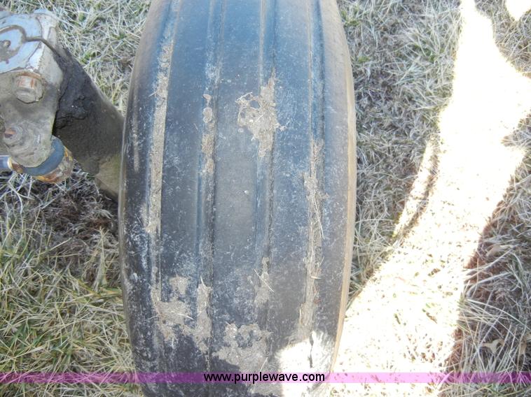 image for item C4028 Massey-Ferguson 135 tractor