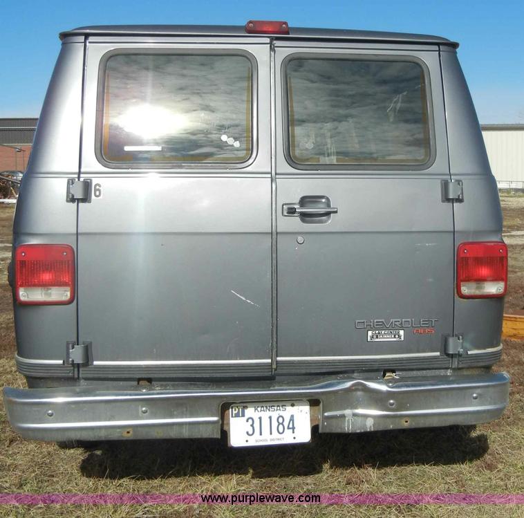 image for item C4030 1995 Chevrolet Beauville G20 van