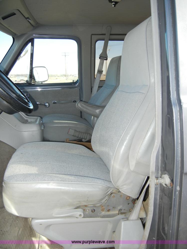 image for item C4030 1995 Chevrolet Beauville G20 van