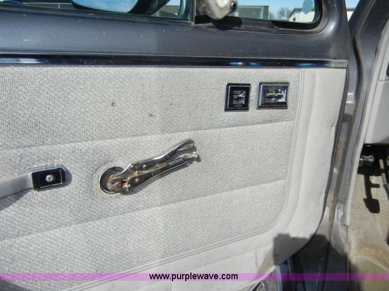 image for item C4030 1995 Chevrolet Beauville G20 van