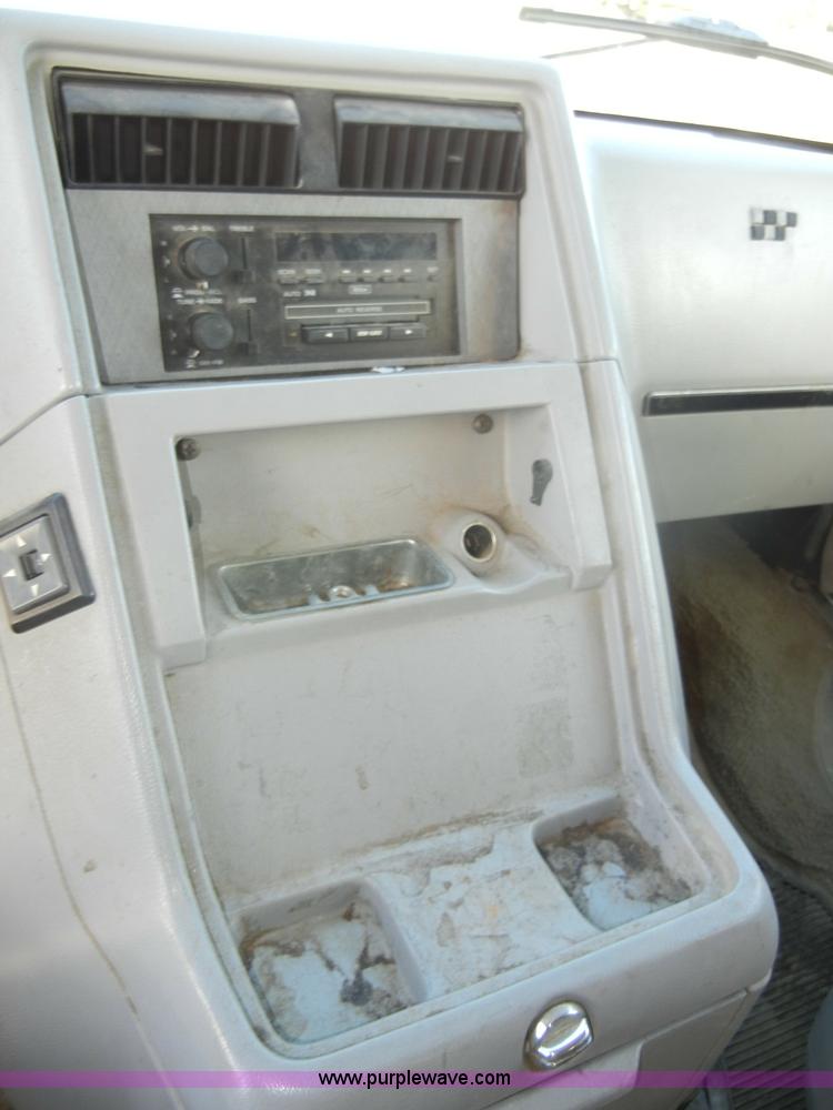 image for item C4030 1995 Chevrolet Beauville G20 van