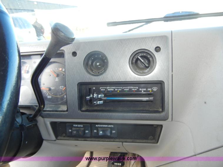 image for item C4030 1995 Chevrolet Beauville G20 van